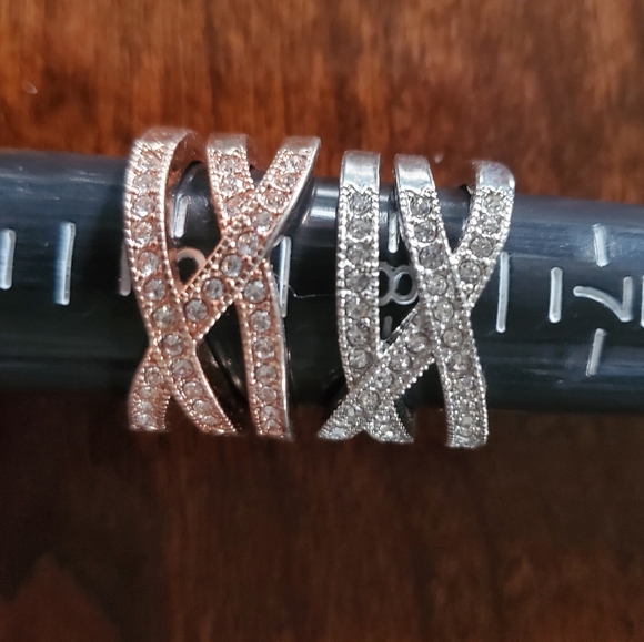 2 pack Rhinestone Rings (sz 8+9) - Picture 1 of 3